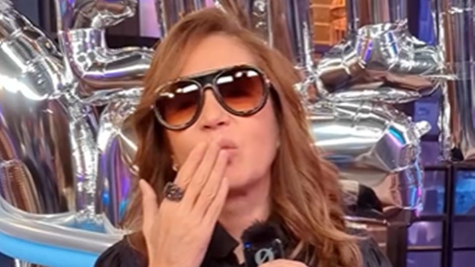 Y se encuentra en constante monitoreo médico