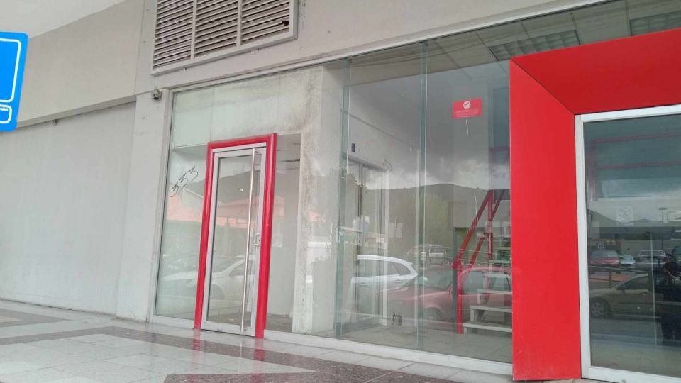 La sucursal era identificada por su arco rojo