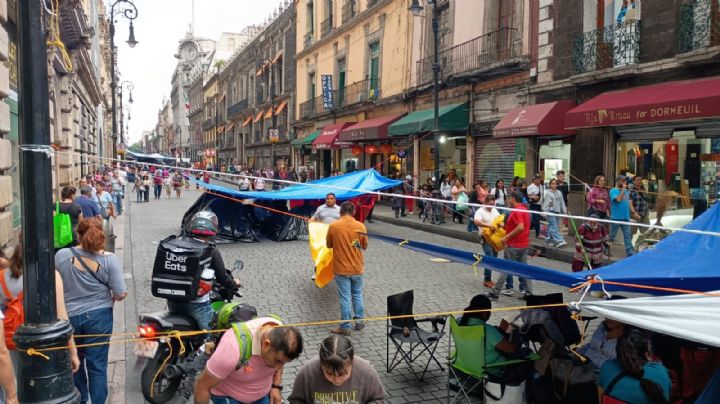 CNTE dividida: unos quieren levantar el plantón en CDMX, otros no