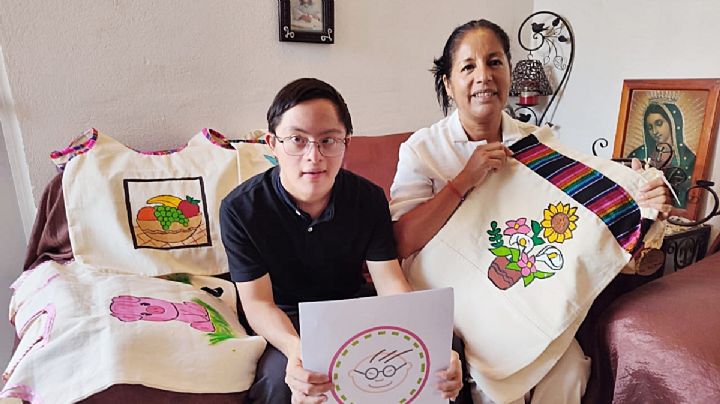 Con amor y pinceles, Fredy y su mamá crean bolsas ecológicas que cuentan historias