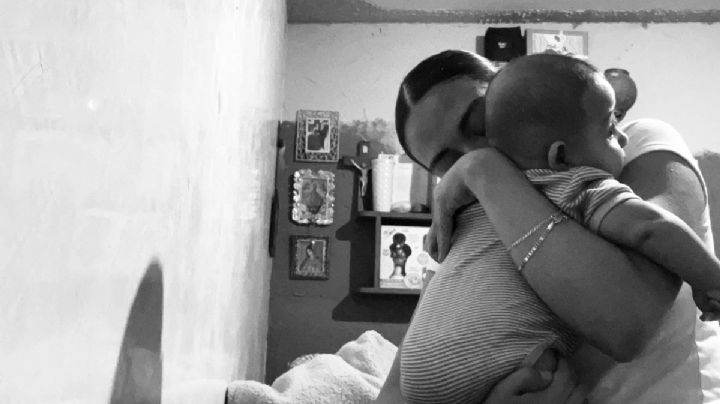 "Me sentía sola, incluso con mi bebé": madre primeriza habla del dolor invisible del "baby blues"
