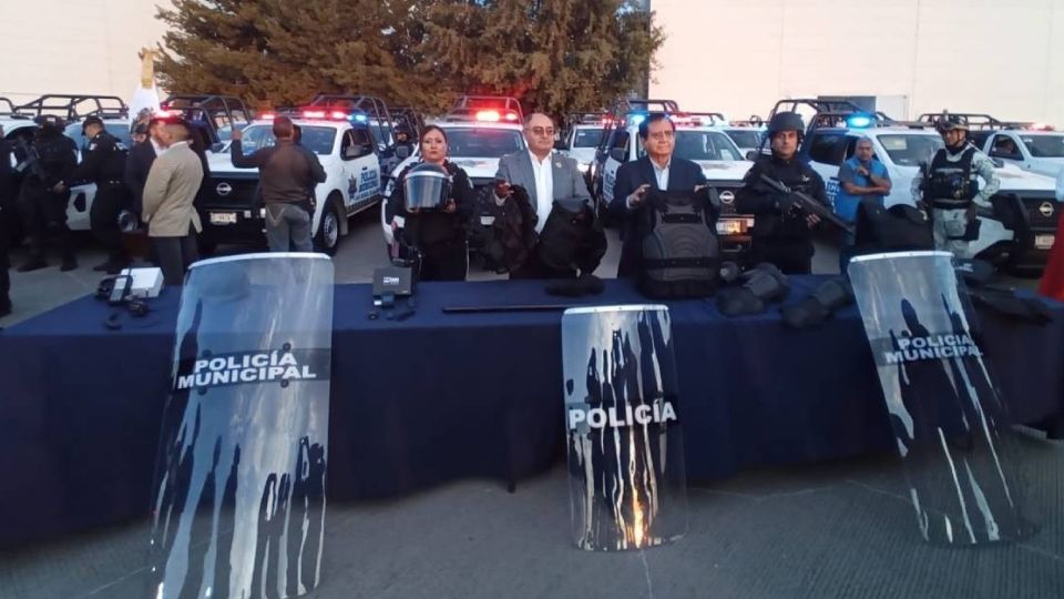 Celaya donó a Tarimoro 30 escudos antimotines, 50 toletes y 30 petos.