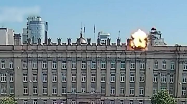 El momento en que dron presuntamente de Ucrania impacta edificio en Rusia