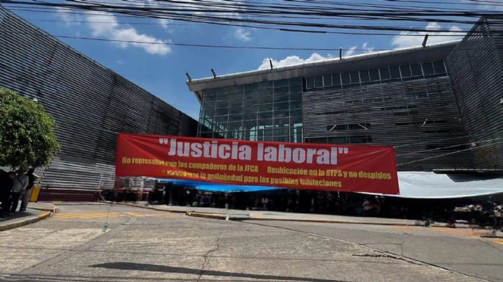 Los trabajadores burocráticos no tienen quién les escriba