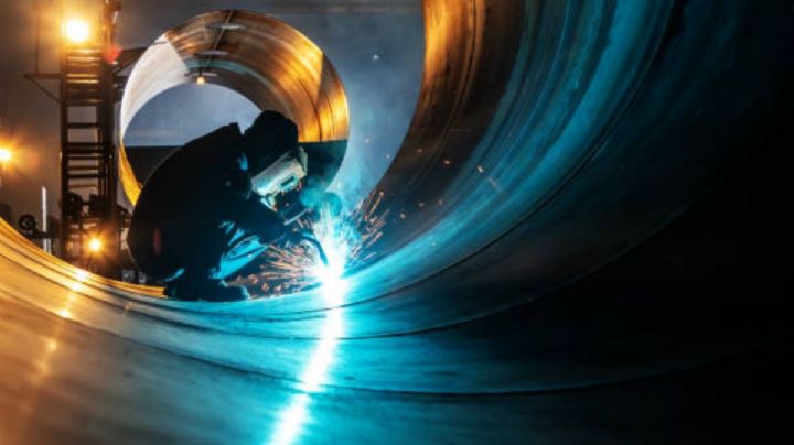 Industria mexicana se contrajo 0.7% anual durante abril: Inegi