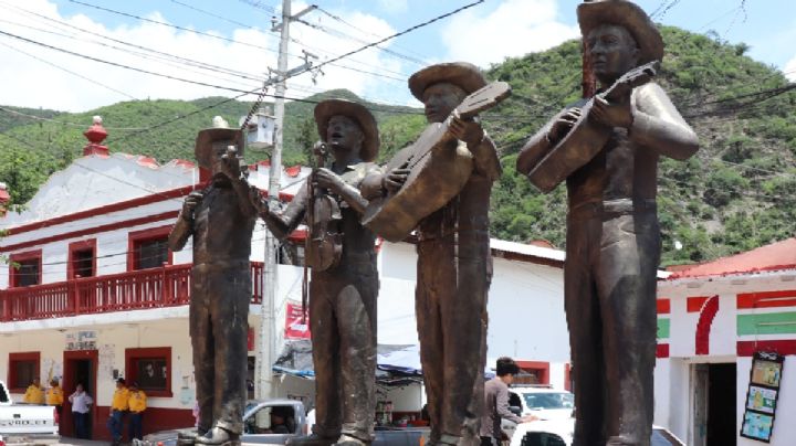 La curiosa escultura de 4 músicos que se encuentra en este municipio de Guanajuato