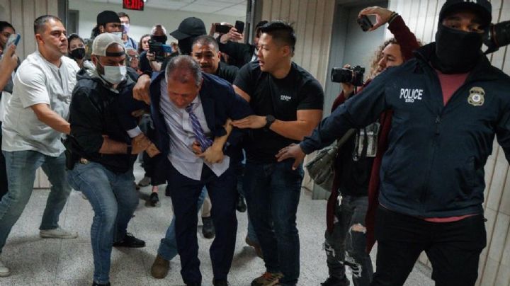 Video de la detención de candidato a alcalde de NY por defender a migrantes