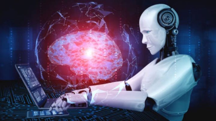 Por IA, empresas de EU recortan personal administrativo, revela WSJ