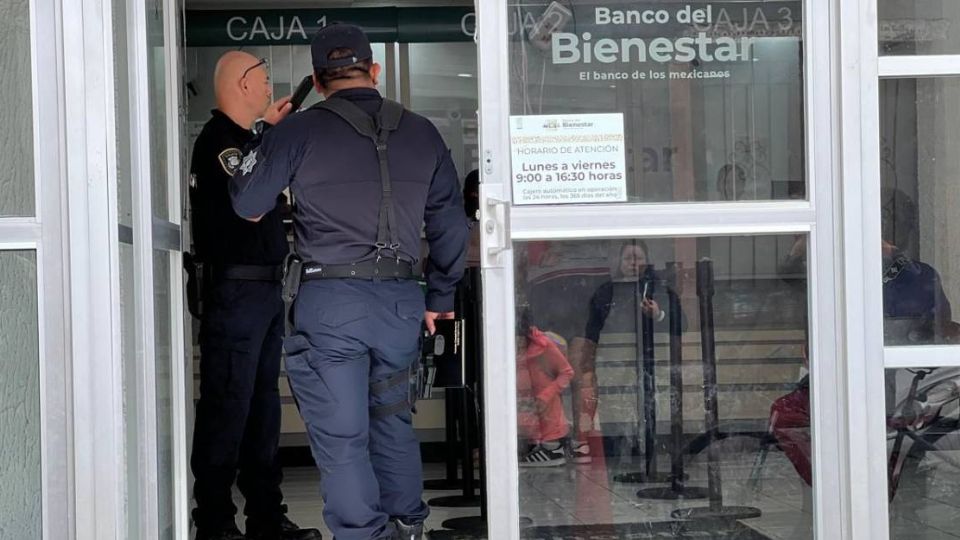 Los delincuentes no pudieron abrir el cajero y huyeron sin llevarse el dinero.