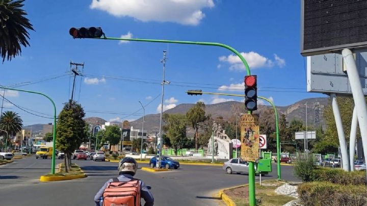 Semáforos obsoletos y sin dinero: Pachuca arranca diagnóstico para evitar accidentes
