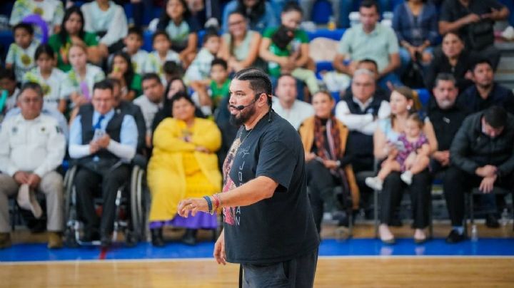 Horacio Llamas, primer basquetbolista mexicano en la NBA, convivió con niños celayenses