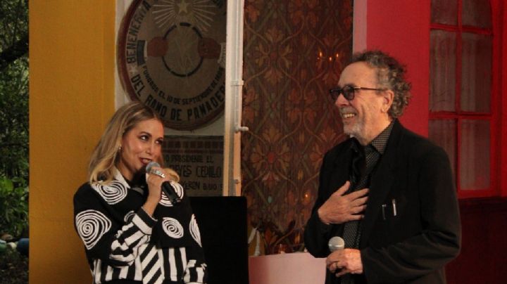 Tim Burton va al Panteón Dolores a hablar de su amor por los muertos en la CDMX