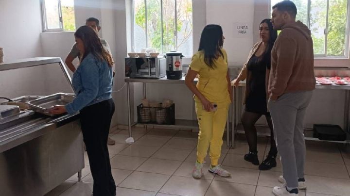 Encuentran cucarachas y grillos en la cocina de la Academia de Policía