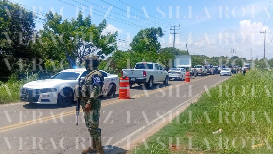 Abandonan maleta con restos humanos en su interior, en carretera de Coatzacoalcos