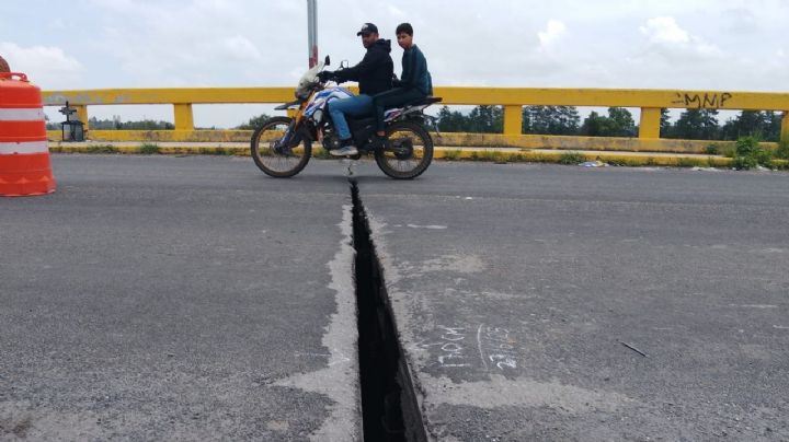 En riesgo puente de Teoloyucan, presenta dos deslizamientos de trabes