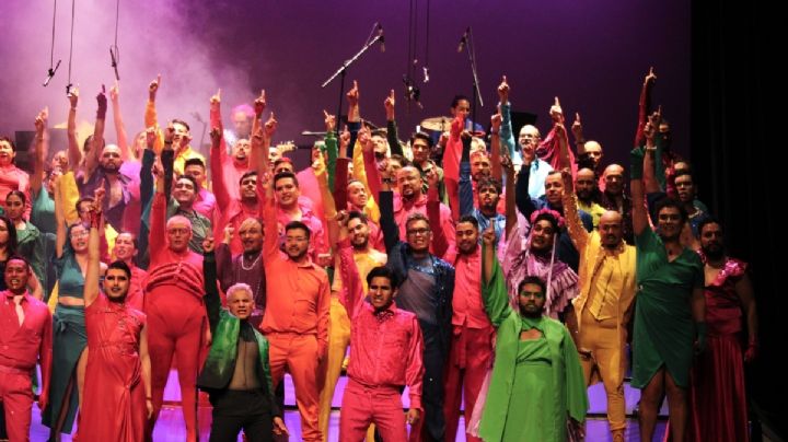 "El coro gay me liberó": Alberto Monsalvo es químico pero el canto le dio la felicidad