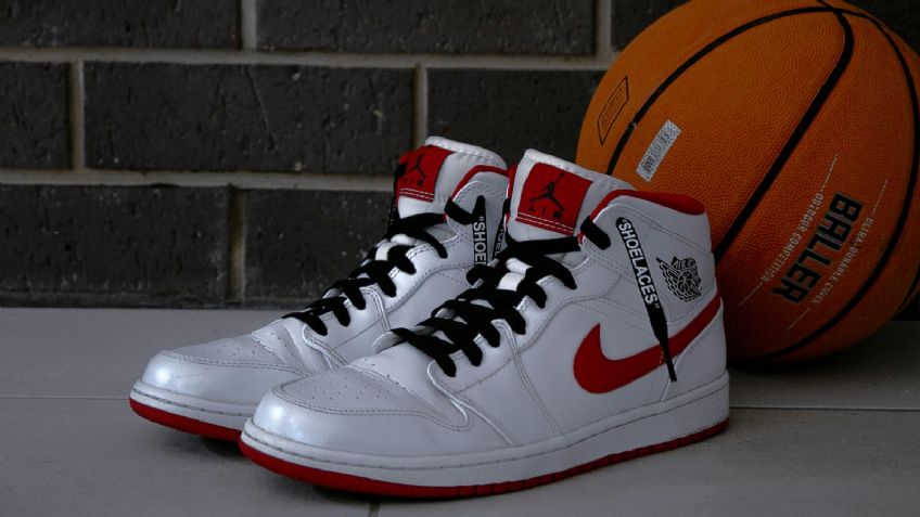 Acciones de Nike acumulan caída de 17.4% en 2025