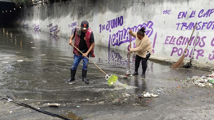 Metidos hasta el pecho en aguas negras: los héroes anónimos del CETRAM Pantitlán