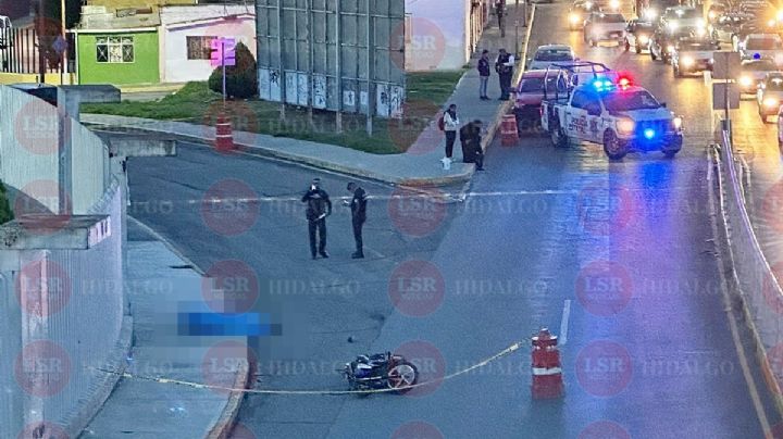 Motociclista se impacta y muere en el Río de las Avenidas de Pachuca