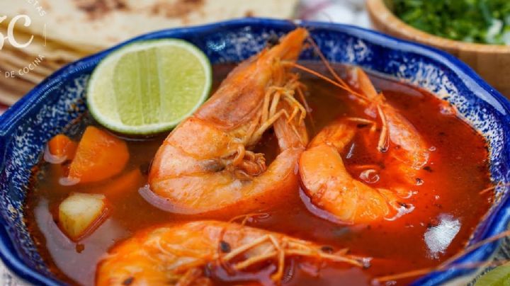 ¿Cómo cocinar un caldo de camarón casero con una receta sencilla, rápida y fácil?