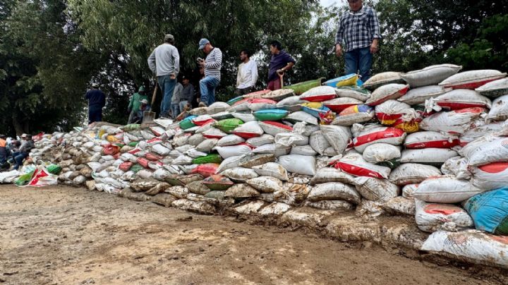 Pierden sus enseres tras desbordamiento del río en Xonacatlán