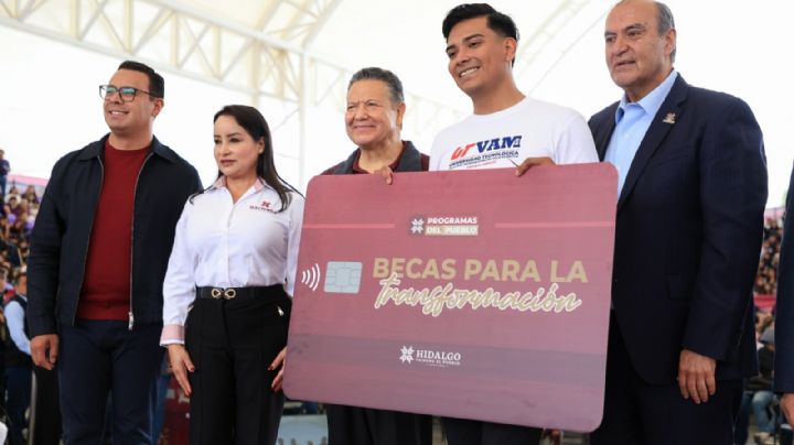 Gobierno de Hidalgo beca a más de 17 mil universitarios