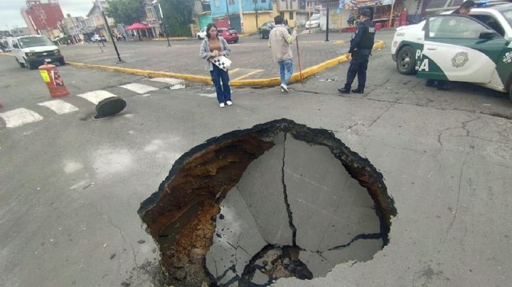 Socavón de Iztapalapa: desgaste de drenaje genera oquedad de 4 metros
