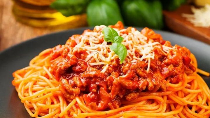 ¿Cómo cocinar un spaghetti a la boloñesa casero con una receta sencilla, rápida y fácil?