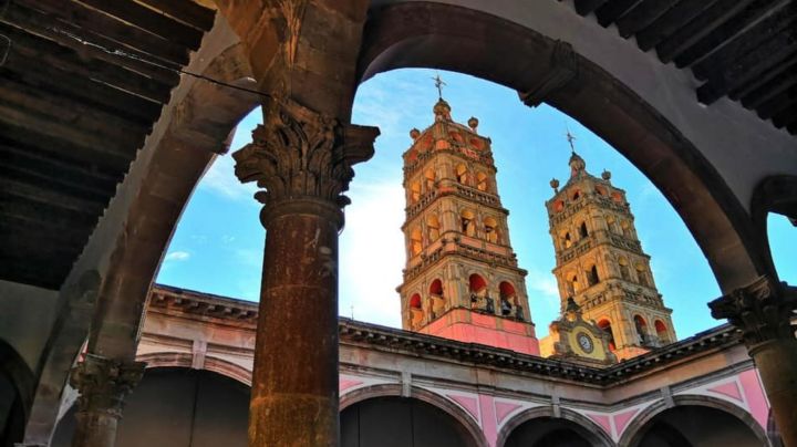 Ni taco ni sope; al antojito de este Pueblo mágico de Guanajuato le dicen "larga"