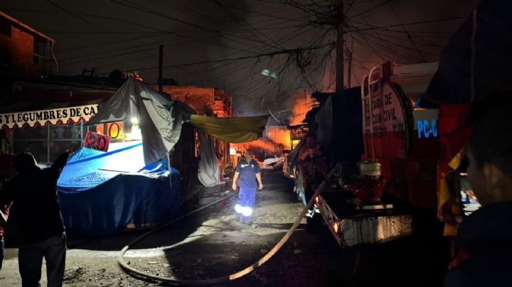 Se incendian 15 locales comerciales del mercado Baltazar Leyva Mancilla en Chilpancingo
