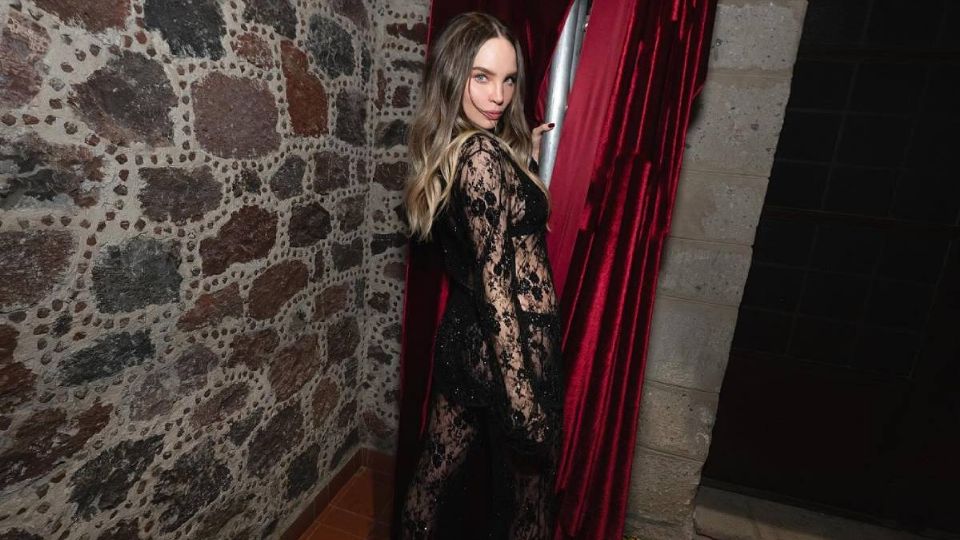 Lanza duras indirectas contra una de sus exparejas.