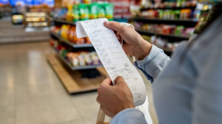 Mexicanos ajustan el gasto: 6 de cada 10 buscan productos más baratos