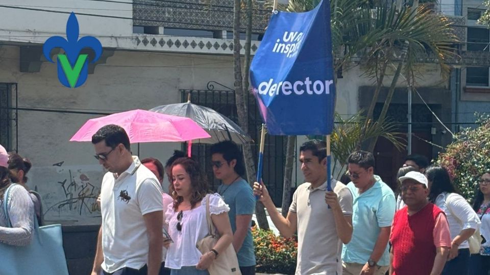 Universitarios salen a marchar, exigen convocatoria para renovación de la rectoría