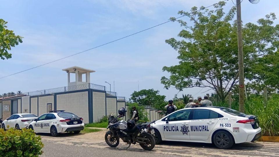 Abandonan piernas humanas aun costado de la Guardia Nacional en Coatzacoalcos