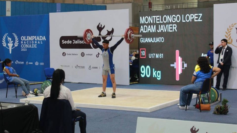 La competencia de levantamiento de pesas fue en el Velódromo Panamericano de Guadalajara.