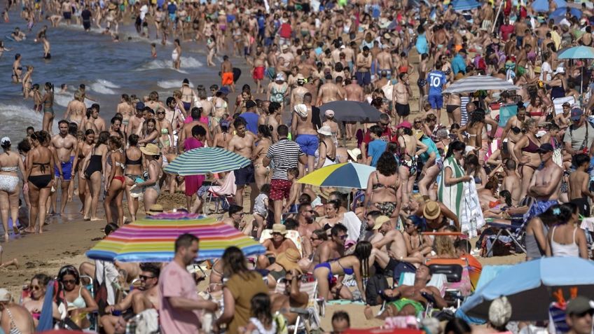 Crece el turismo extranjero en México 11.5 % durante junio