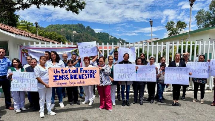 Médicos protestan por falta de medicinas en Edomex; Salud afirma cobertura del 96%