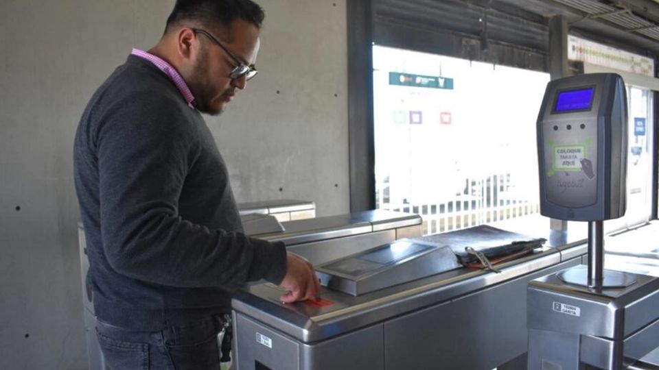 El pasaje del Tuzobús puede pagarse con tarjeta o monedas