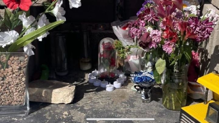 Ponen altar en donde estaba la casa móvil de la familia guanajuatense Romero Venzor en Texas