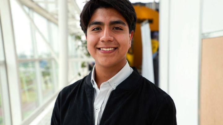 Víctor es hidalguense y el estudiante más joven de ingeniería Civil en México