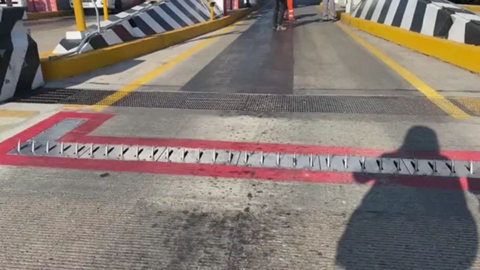 El 'poncha llantas' es automático y no debería fallar, pero si lo hace existe un seguro de automovilista