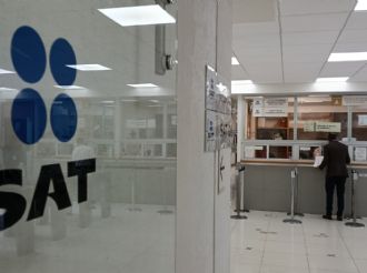 Declaración anual 2026: SAT amplía horario de atención en oficinas