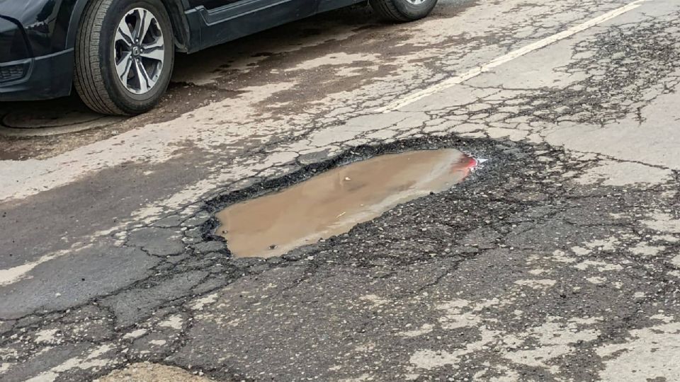 Hay baches de distintos tamaños a lo largo de la ciudad de Pachuca