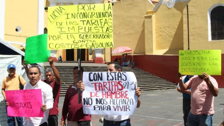 Taxistas de Xalapa rechazan nuevas tarifas de Nahle; no descartan próxima marcha