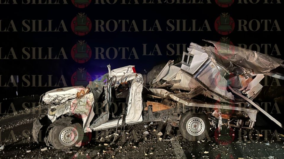 Rapiña tras choque de tráiler y camioneta en la Perote-Xalapa