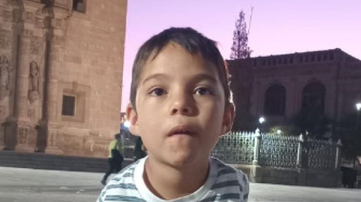 Caleb, niño rarámuri sin brazos, necesita apoyo para recibir tratamiento en Texas