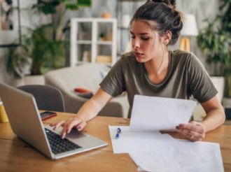 ¿Gastas más de lo que declaras? El SAT puede investigarte por discrepancia fiscal