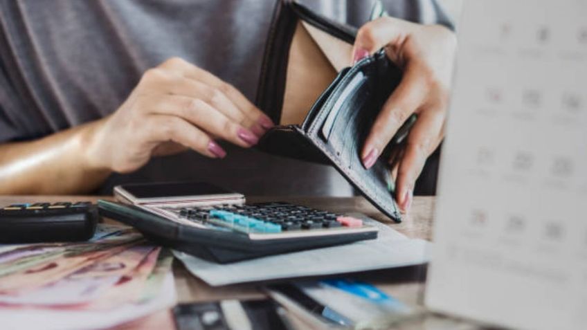 Sueldos bajos y falta de educación financiera posiciona apps de salario bajo demanda