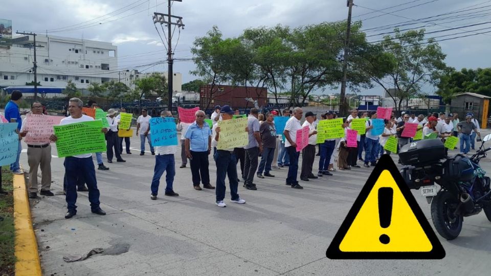 Bloqueo de taxistas en Veracruz por aumento de tarifas