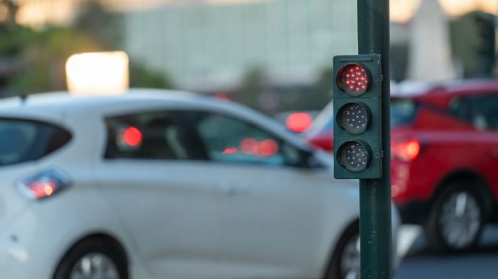 Semáforos inteligentes, solución innovadora para la movilidad urbana